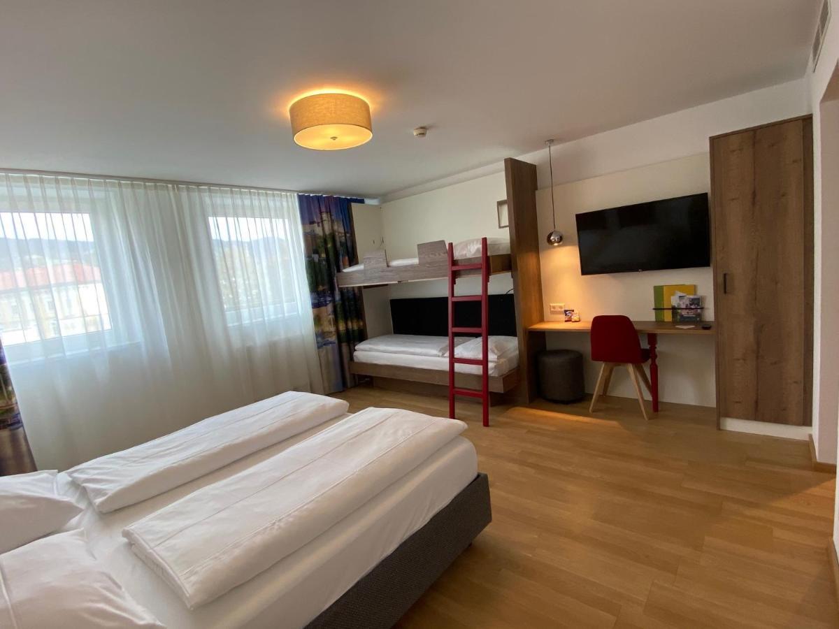 Quadruple Room,1543431748:JPEG